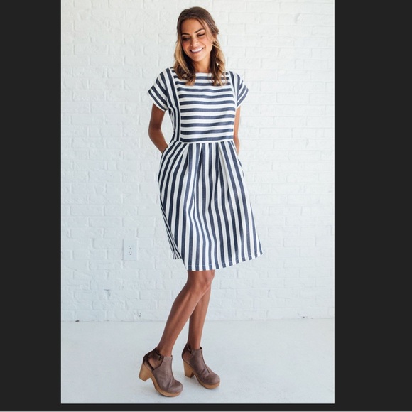 Clad & cloth striped bib dress size small - Picture 2 of 11